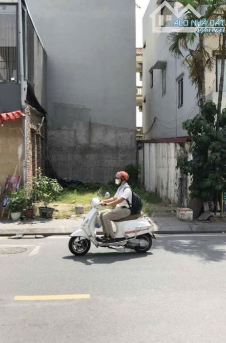 Bán đất Thạch Bàn, 50m, mặt đường oto tránh, kinh doanh - 1