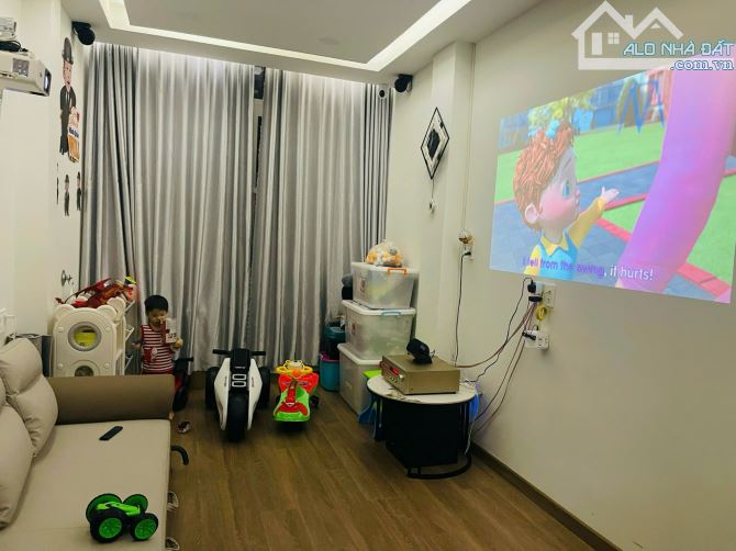 Bán nhà mặt tiền đường Phan Văn Trị Q5 dt(3 x 14m) giá 16 tỷ - 12