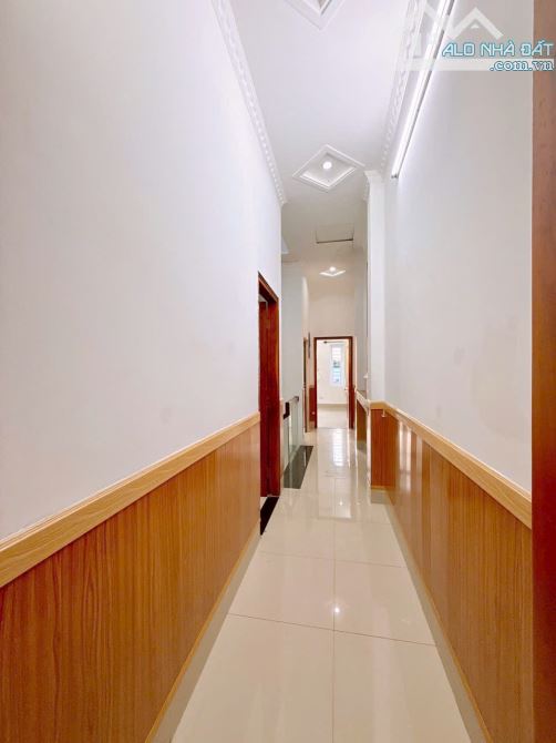NHÀ TRỆT LẦU HOÀN CÔNG RỘNG RÃI VỊ TRÍ ĐẸP GẦN HỒ BÚNG XÁNG - TRỤC CHÍNH HẺM 9 TRẦN NAM PH - 12