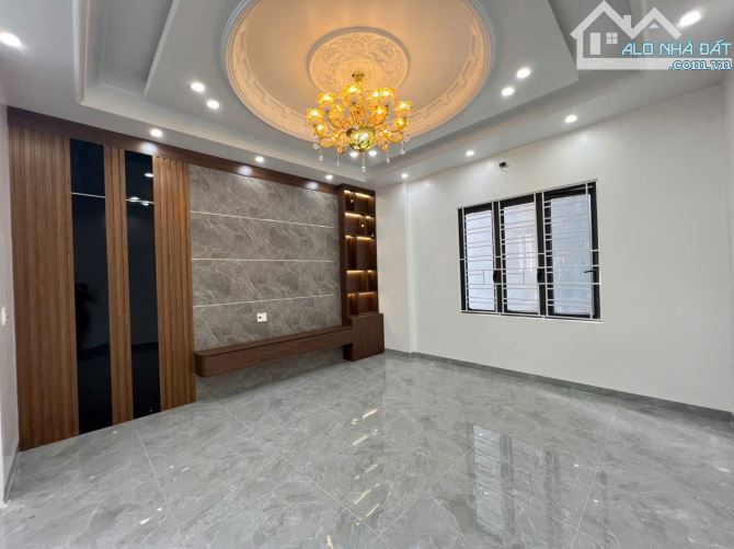 L.A.Đức- Dãy nhà 9 căn đường Nguyễn Bình Khiêm - 60-72m2 - 4 tỷ 200 - 12
