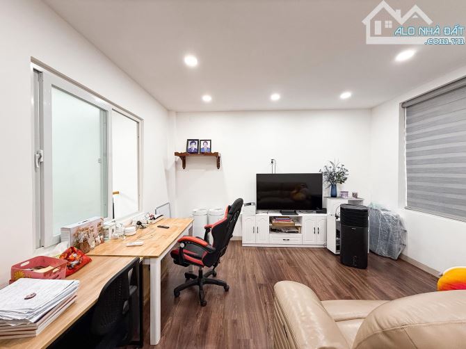 ❤️‍🔥SIÊU NGON❤️‍🔥 CHDV GIÁP Q1 - ĐIỆN BIÊN PHỦ P17 BT - - 5 TẦNG MÁI ĐÚC - 2 MẶT HẺM THO - 12
