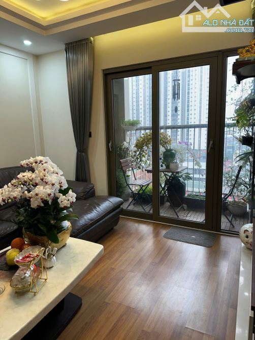 Cho thuê căn hộ  Home city 177 trung kính 3 phòng ngủ full  giá 18 tr có slot ô tô - 14
