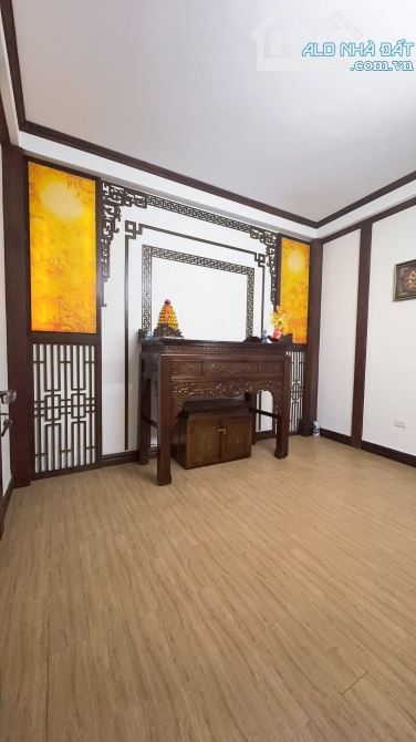 Sốt bán, Nhà đẹp ngõ 63 Trần Quốc Vượng, full nội thất gần oto, 45m2 sổ. Giá 10.5 tỷ - 15