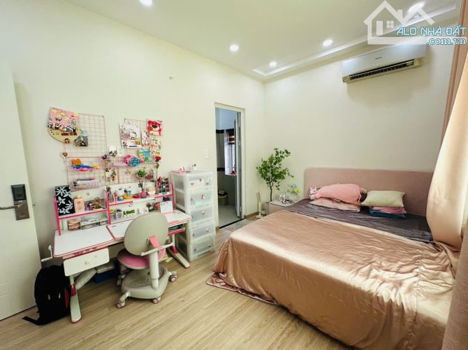 Bán Villa Hoàng Hoa Thám 160m2 Ngay Phan Đăng Lưu-Phan Xích Long chỉ 22,5 tỷ - 16