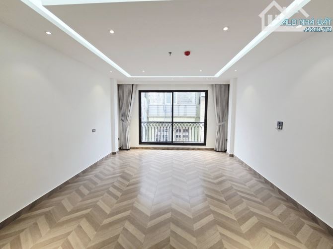 29.8 TỶ – HOÀNG QUỐC VIỆT – 58/65M² – 7 TẦNG THANG MÁY – GARA – VỈA HÈ – MT 4.5M - 20