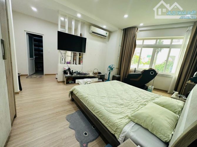 Bán Villa Hoàng Hoa Thám 160m2 Ngay Phan Đăng Lưu-Phan Xích Long chỉ 22,5 tỷ - 20