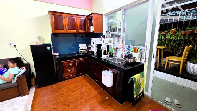 Bán chung cư phường Bửu Long căn hộ đẹp mới sạch sẽ, full nội thất sổ hồng 50m2 giá 1.5 tỷ - 2