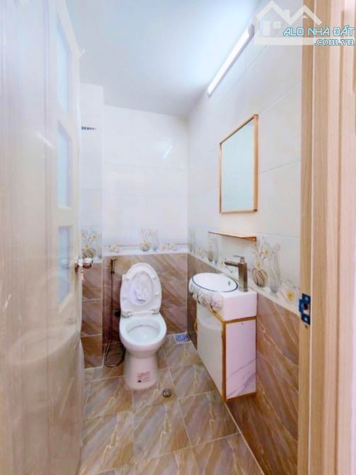 Nhà góc 2 MT Q6 – 34m2, 4 tầng, SHR – Cho thuê 10tr/tháng, chỉ 4.95 tỷ - 2