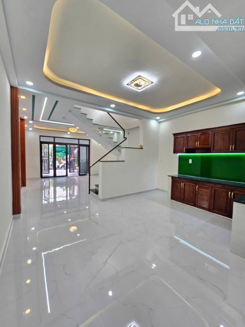 NHÀ TẦNG MỚI HXH XUÂN THỚI ĐÔNG HÓC MÔN 90M2- NGANG 5M BỀ THẾ . - 2