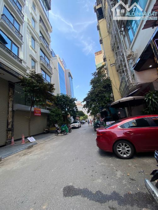 BÁN TÒA BUILDING PHỐ TRUNG KÍNH, 100M2, MẶT TIỀN 7.5M, VỈA HÈ, CHO THUÊ VĂN PHÒNG TUYỆT ĐỈ - 2