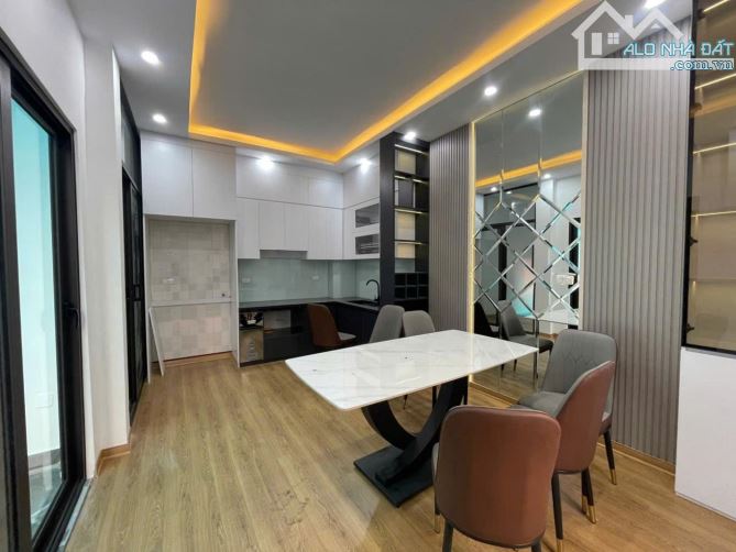 Bán nhà Khương Trung 15m ô tô qua  thiết  kế hợp lý diện tích rộng 54m 2 thoáng giá 8 tỷ n - 2