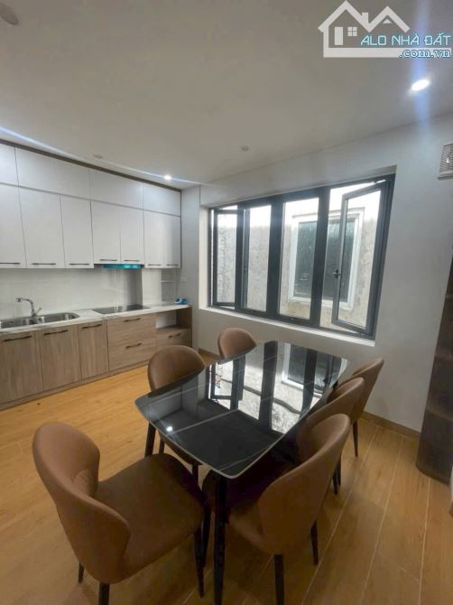 Bán siêu phẩm hoa hậu Văn Phú, ô tô đỗ cửa , thang máy ngoại nhập. Giá đầu tư - 2