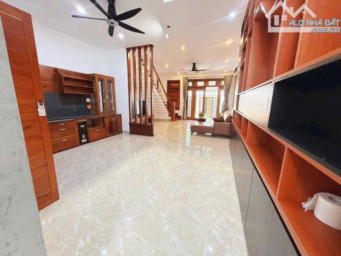 BÁN NHÀ HẺM 184/84 ĐỒNG KHỞI - DT: 5,4x23,3m - H: BẮC - 4,168 TỶ - 2
