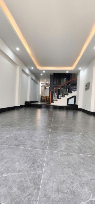Siêu NÉT ngay mặt phố Hồng Tiến - 71m x 5 tầng - 22.5 tỷ - 2