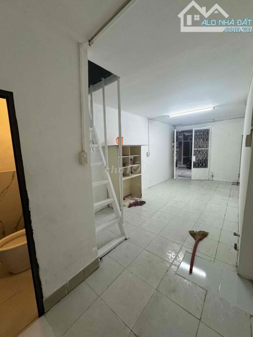 Nhà HXT 1/ Lý Thường Kiệt, P.14, Quận 10 | 3 x 9 | Trệt 1 Lầu | 1PN 1WC | Giá 8,5tr - 2