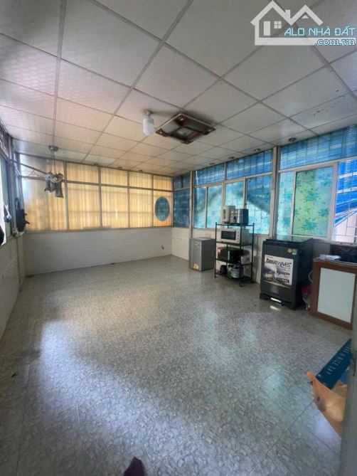 Nhà riêng Ba Đình 42m2 xây 3 tầng- SĐCC giá chỉ 5.49 T.Ỷ - 2