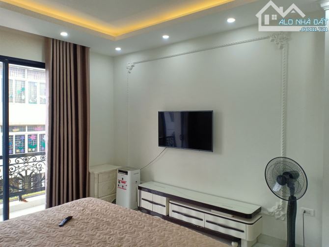 Bán nhà mặt ngõ 100 Trung Kính, 48m2 x 4 tầng, ô tô tránh - 2
