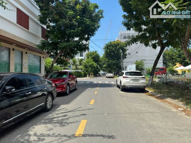 LÔ ĐẤT BIỂN SÁT DỰ ÁN COSTA SUNGROUP VƯƠNG THỪA VŨ - 2
