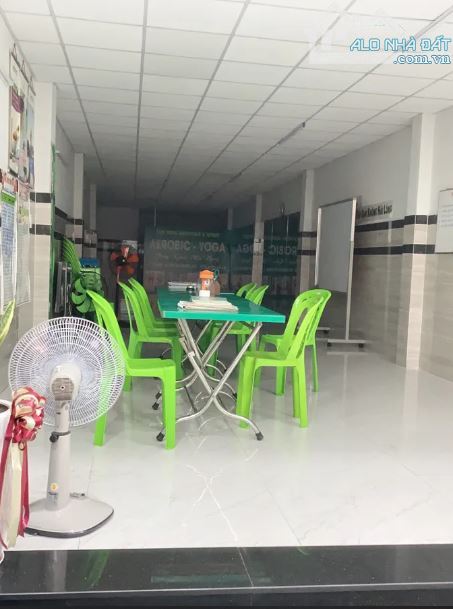 Nhà 2 tầng 340m2 hẻm xe tải Nguyễn Văn Quá , ngay Gò Vấp ,dòng tiền 120tr giá dưới 7 tỷ - 2