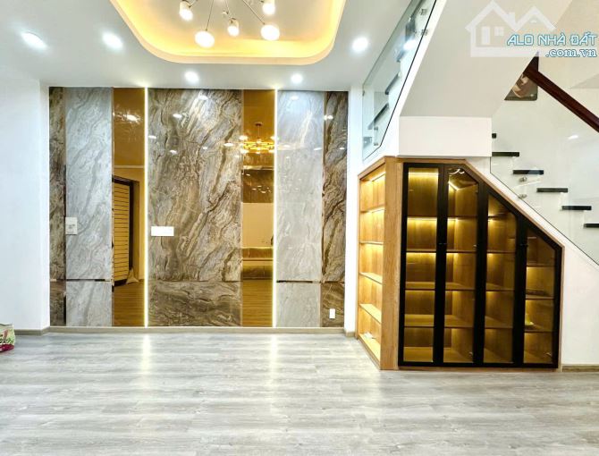 Nhà Đẹp Góc 3 Mặt Tiền HXH Nguyễn Đình Chính 4,3x13,5 sát Nguyễn Văn Trỗi 4 Tầng 12,9 Tỷ - 2
