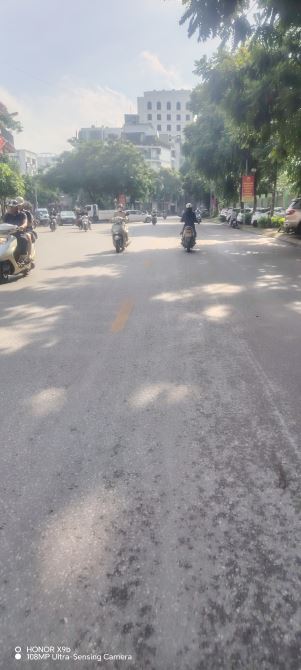 BÁN ĐẤT MẶT PHỐ BỒ ĐỀ 67M MT 4,8M OTO TRÁNH KINH DOANH GẦN CHỢ TRƯỜNG HỌC HỒ SINH THÁI - 2