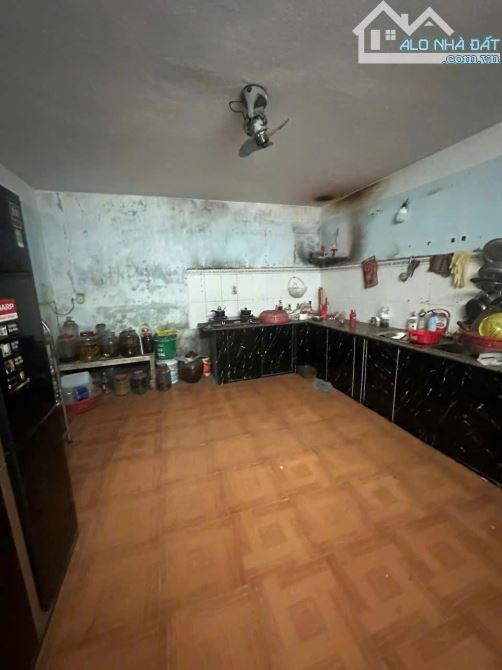 Nhà mặt tiền Xuân Thiều sát biển Nguyễn Tất Thành nhỉnh 4 tỷ - 2