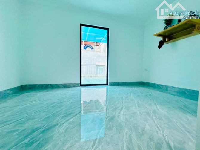 NHÀ ĐẸP THỊNH QUANG LÔ GÓC - 32M - 5T - 9.1 TỶ - 2