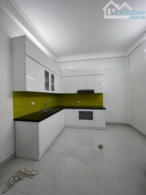 8,5 tỷ 40m2, mặt tiền 5m, Nguyễn Đức Cảnh -Hoàng Mai, ngõ kinh doanh, gần ô tô, tiện ích - 2