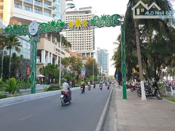 Bán Đất Xây Khách Sạn Khánh Hòa Nha Trang 450m2, MT 11.5m Lô Góc Đắc Địa Vài Bộ Ra Biển - 2