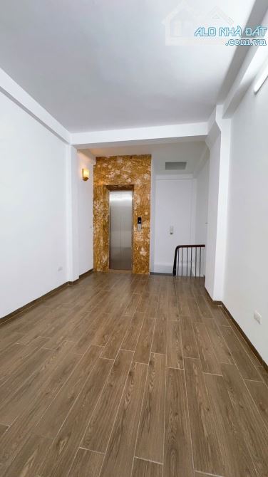 BÁN NHÀ Ngõ 444 Đội Cấn, Ba Đình, Thang Máy DT 33m, 6 Tầng, MT 3.1m 🧧Gia 10.5 tỷ - 2