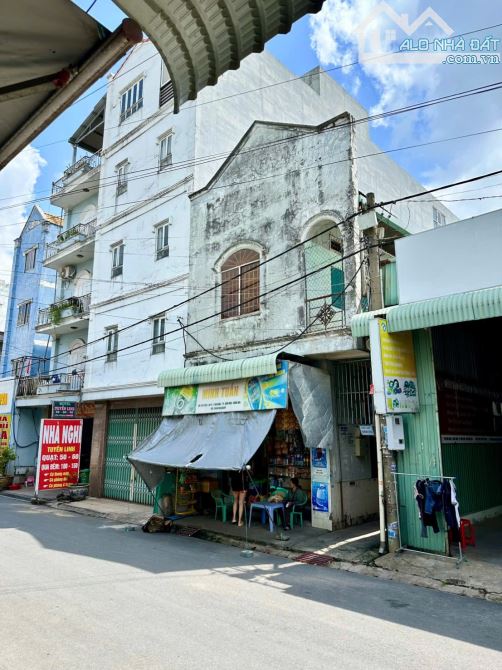 Bán căn nhà nghỉ 5 tầng kp11 An Bình có thang máy 6x25 giá 10tỷ 500tr thương lượng - 2