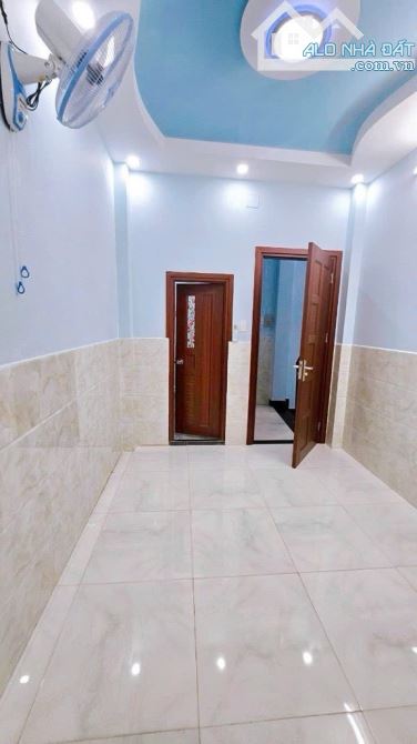 NHÀ 5 TẦNG TẠI ĐVB - CÁCH MẶT TIỀN CHỈ 10m - KHU DÂN CƯ HIỆN HỮU KHÔNG QUI HOẠCH - 2