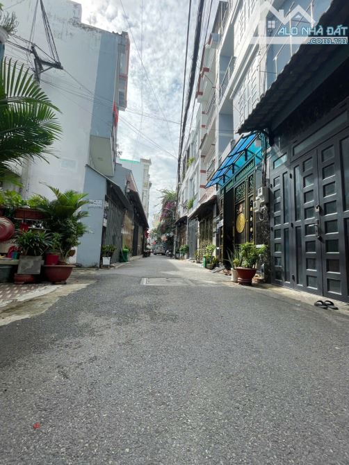 BÁN NHÀ GIÁ 6,78T, DT 155m2, MẶT ĐƯỜNG TCH16, Q12. - 1