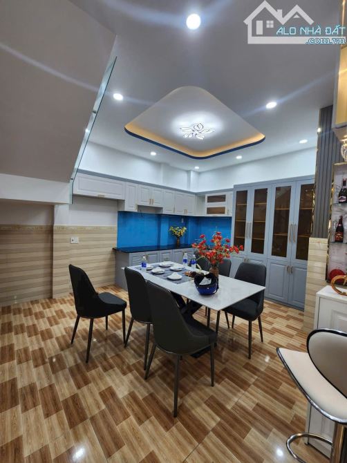 CẦN BÁN GẤP NHÀ ĐẸP – HẺM XE HƠI CÁCH P. Phú Mỹ Quận 7 – FULL NỘI THẤT – CHỈ 7.45 TỶ - 2