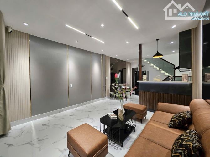 FULL NỘI THẤT - 52m - 3PN ngay chợ PHẠM VĂN BẠCH - nhỉnh 5 TỎI - 2