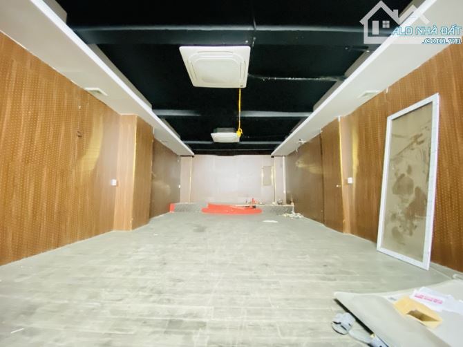 NHÀ MẶT PHỐ THANG MÁY – VỊ TRÍ KINH DOANH ĐỈNH CAO – MẶT TIỀN RỘNG – VỈA HÈ ĐÁ BÓNG - 2