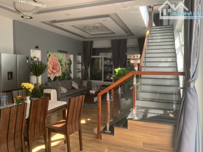 Bán Nhà Hòa Bình, Minh Khai–90m²-MT5M–7 Tầng Thang Máy–ô Tô Tránh–Kinh Doanh tốt - 2