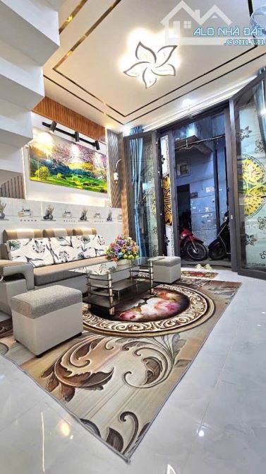 Bán nhà đẹp, giá rẻ Tân Phú - 1/ Huỳnh Thiện Lộc - Chỉ hơn 4 tỷ - 224 - 2