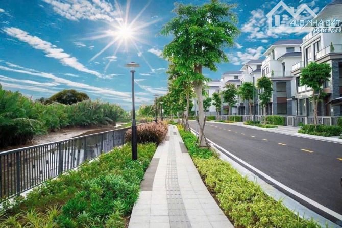 6 Tỷ Là Con Số Bạn Bỏ Ra Để Sở Hữu Biệt Thự Ven Sông Quận 2 - 2