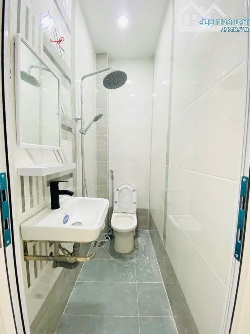 (Q8)NHÀ BÁN BÌNH ĐÔNG -SỔ NỞ HẬU-KHU HIỆN HỮU-NHĨNH 2 TỶ - 2
