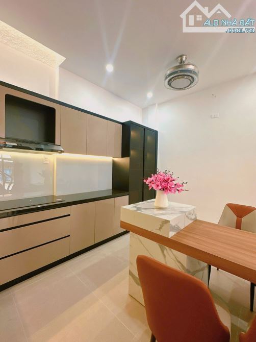 BÁN NHÀ ĐƯỜNG HÀN MẠC TỬ- HẢI CHÂU, 3 TẦNG- NỞ HẬU NHẸ - SÁT TRƯỜNG LÊ THÁNH TÔN VÀ CHỢ ĐỐ - 2
