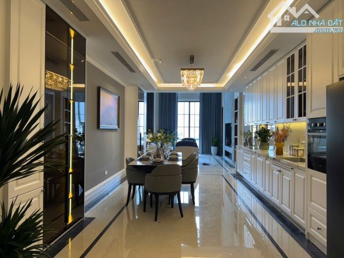 Nhà đẹp ở ngay tại Phố Trạm, Cổ Linh, DT 50M2, 8 Tầng, MT 4,2M, ô tô tránh, nội thất si - 2