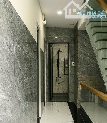 Xe hơi ngủ trong nhà, 3pn có pn dưới trệt, Phan Huy Ích, Gò Vấp, 67m2, Nhỉnh 6 tỷ - 2