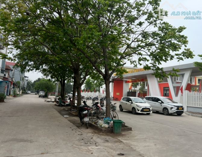 BÁN ĐẤT LÔ GÓC 3 THOÁNG KIM CHUNG ĐÔNG ANH, ĐƯỜNG TRẢI AFPHAN MẤY BƯỚC CHÂN RA BÌA LÀNG. - 2