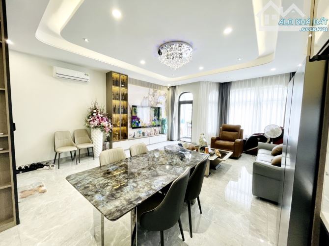 🏙️ MẶT TIỀN KINH DOANH - 5 tầng, 60m² ngay Khánh Hội, Q.4 chỉ 1️⃣5️⃣.6️⃣ tỷ còn TL! - 2