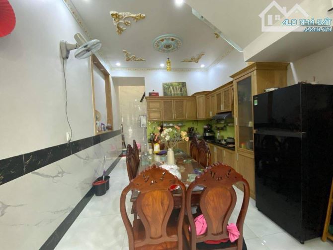 BÁN NHÀ. MT ĐƯỜNG BÌNH CHIỂU, TP. THỦ ĐỨC 100m2 - 2