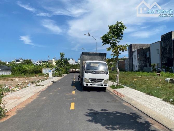 ĐẤT KHU PHÂN LÔ SÀI GÒN MỚI - ĐƯỜNG 8M - XD 4TẦNG - HƠN 4T - 2
