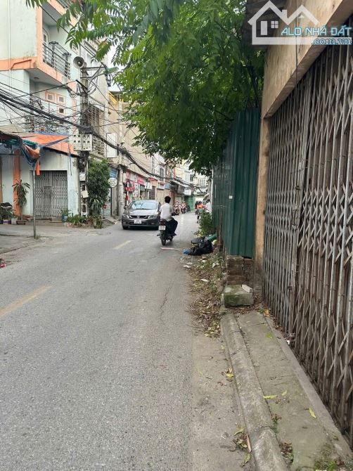 BÁN ĐẤT - MẶT PHỐ BẮC CẦU - BỒ ĐỀ- 62M2 MT4,1M GIÁ 5TY4 - 2