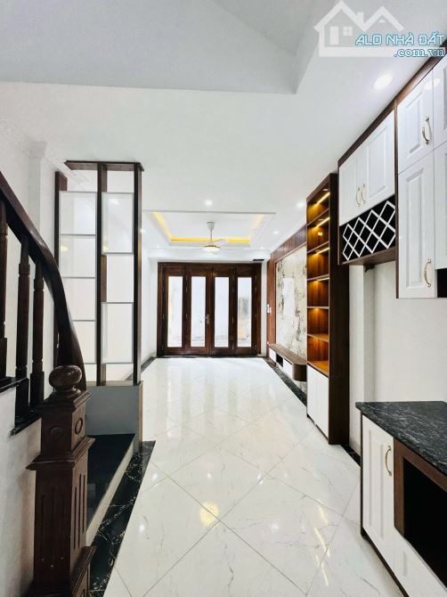 Bán gấp Nhà Bùi Xương Trạch phân lô ngõ thông rộng đẹp 32m 6 tầng thang máy full nội thất - 2