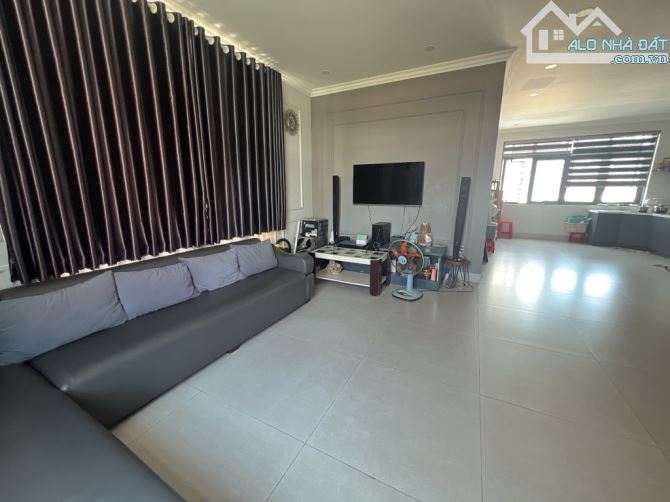 Biệt thự ngang 12m 135m2 An Lạc Bình Tân, sân đậu oto, gần MT, dân trí cao, nhỉnh 9 tỷ TL - 2